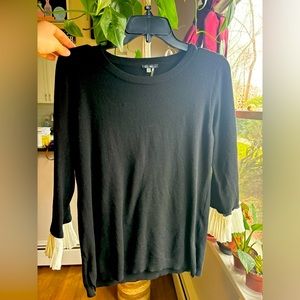 Vila Milano Blouse in Black w/ White Pleated Sleeve Cuffs •EUC Women’s L